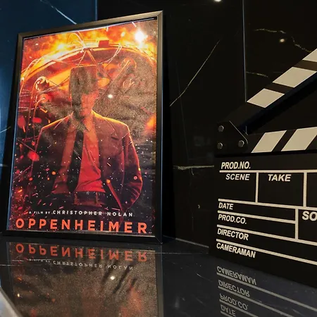 Апартаменты Cine'room, Votre Cinema Et A